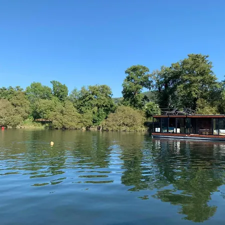 Houseboat Reina Sofia River View Gondarém